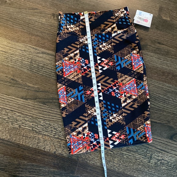 LuLaroe Geometric Cassie Skirt NEW NWT XS Extra Small Black Brown Red Blue - Picture 2 of 8